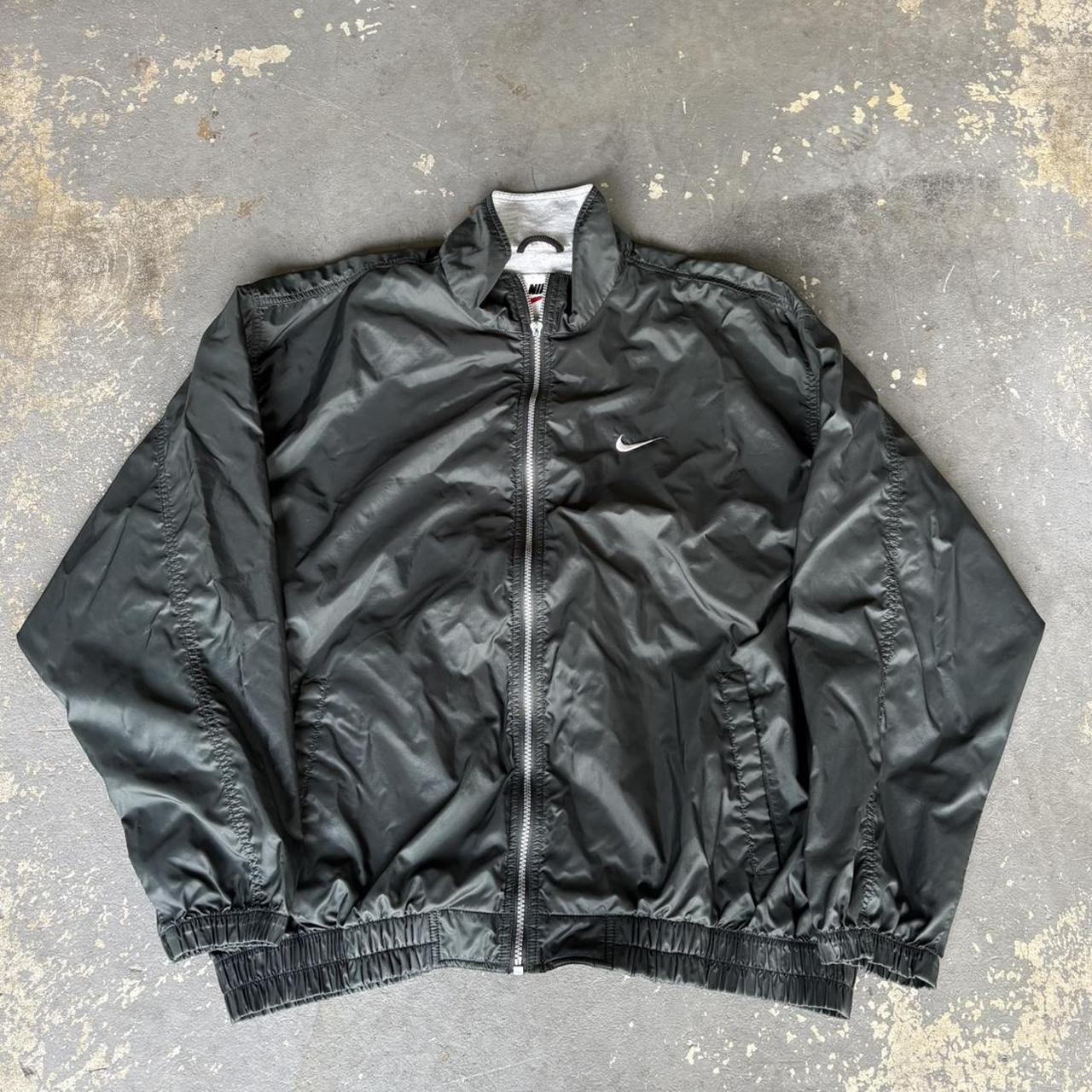 item listed by ryysvintage