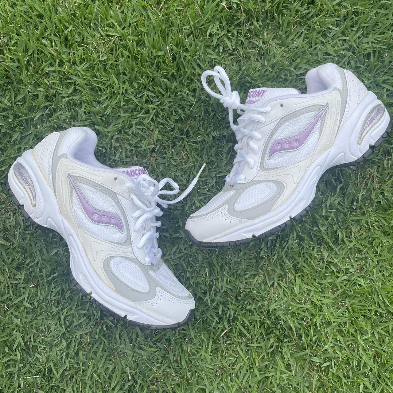 saucony retro running shoes