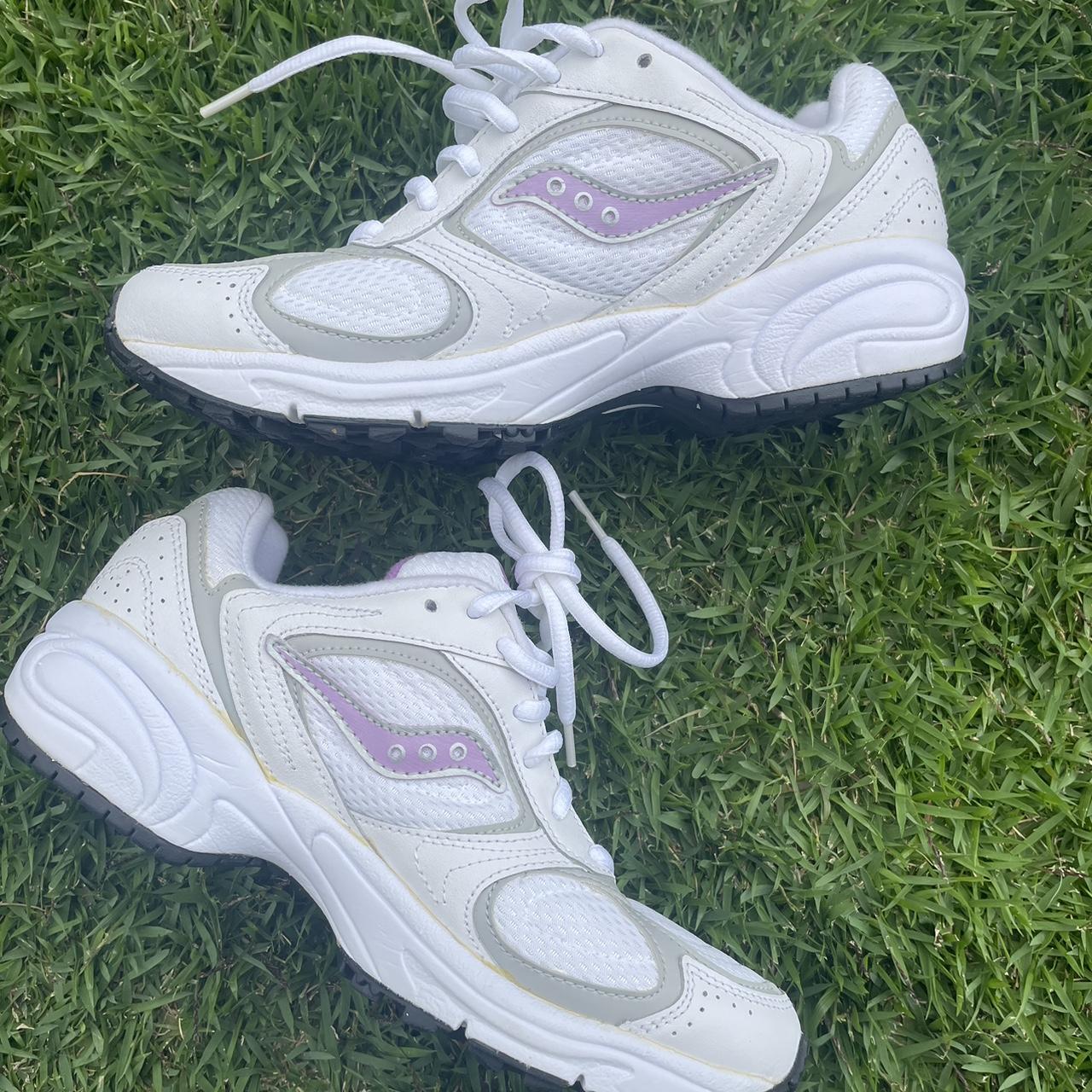 saucony retro running shoes