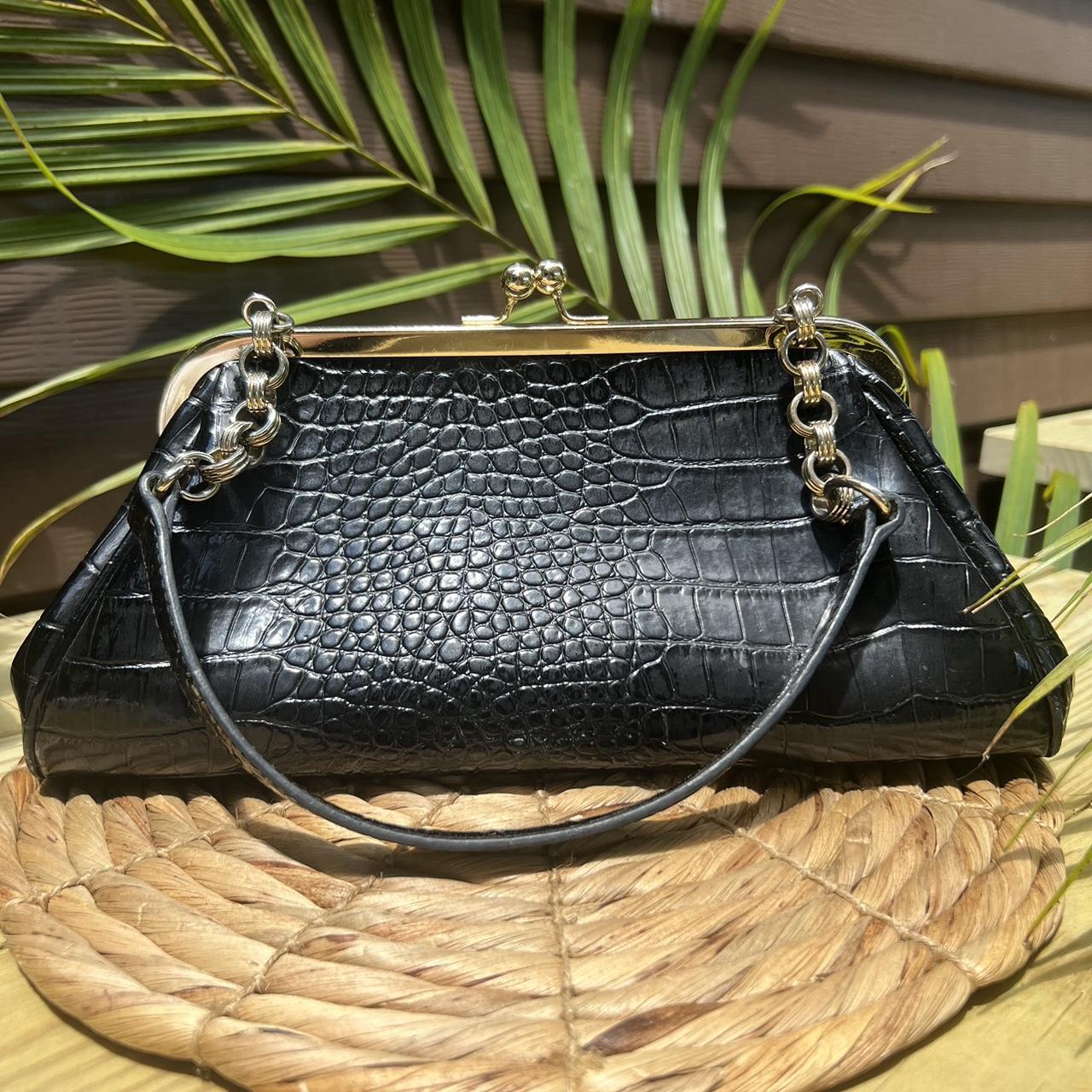 Vintage Liz Claiborne purse handbag in a black