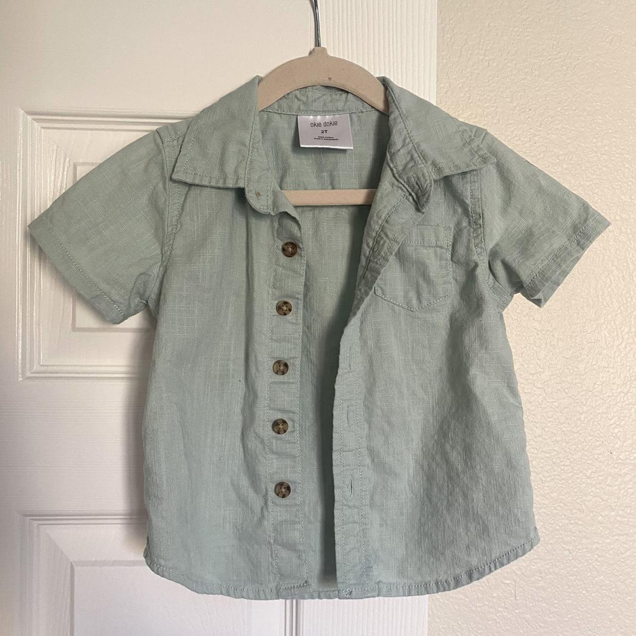Size 2T Mint green button up Tshirt Excellent... Depop