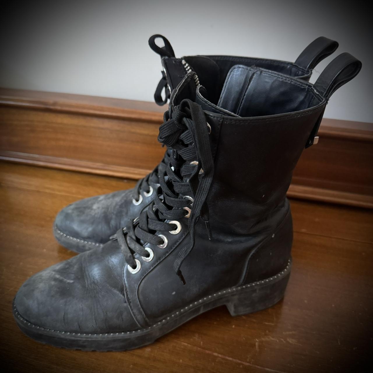 item listed by 777_7