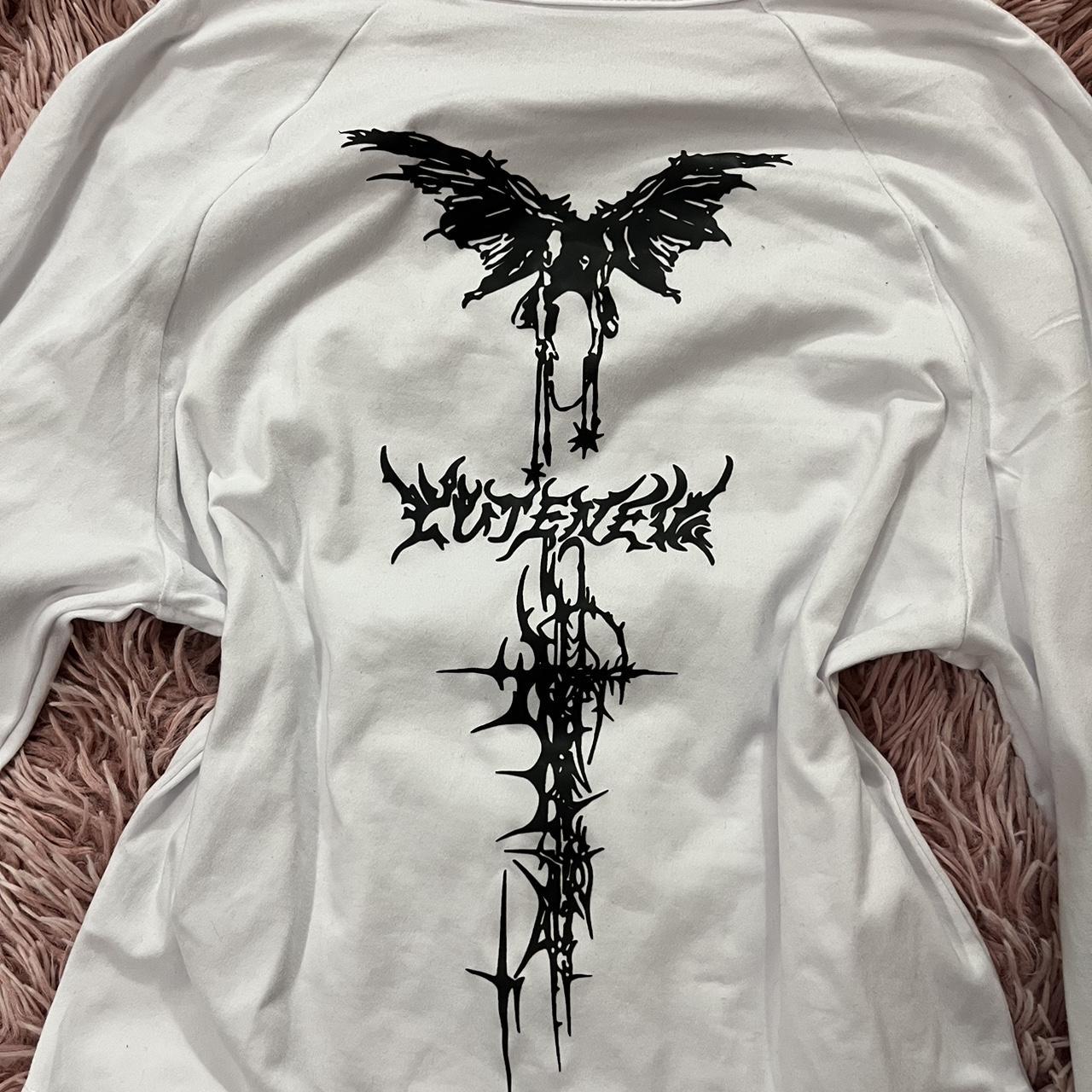 item listed by heyt0kyoo
