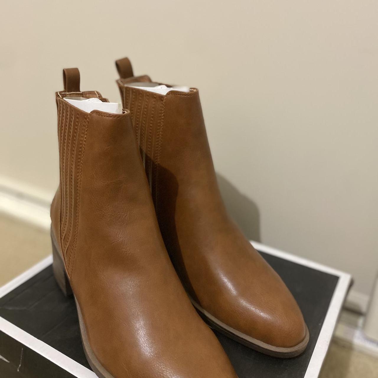 novo tan boots