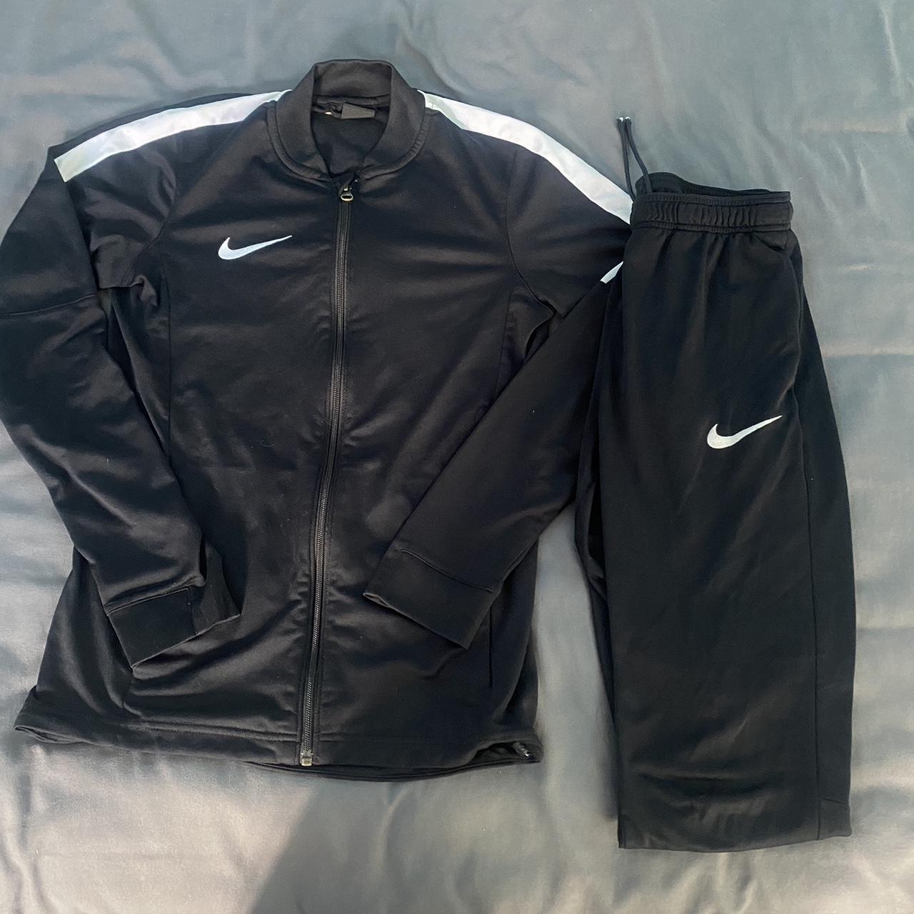 Nike tracksuit Size small Good condition - Depop