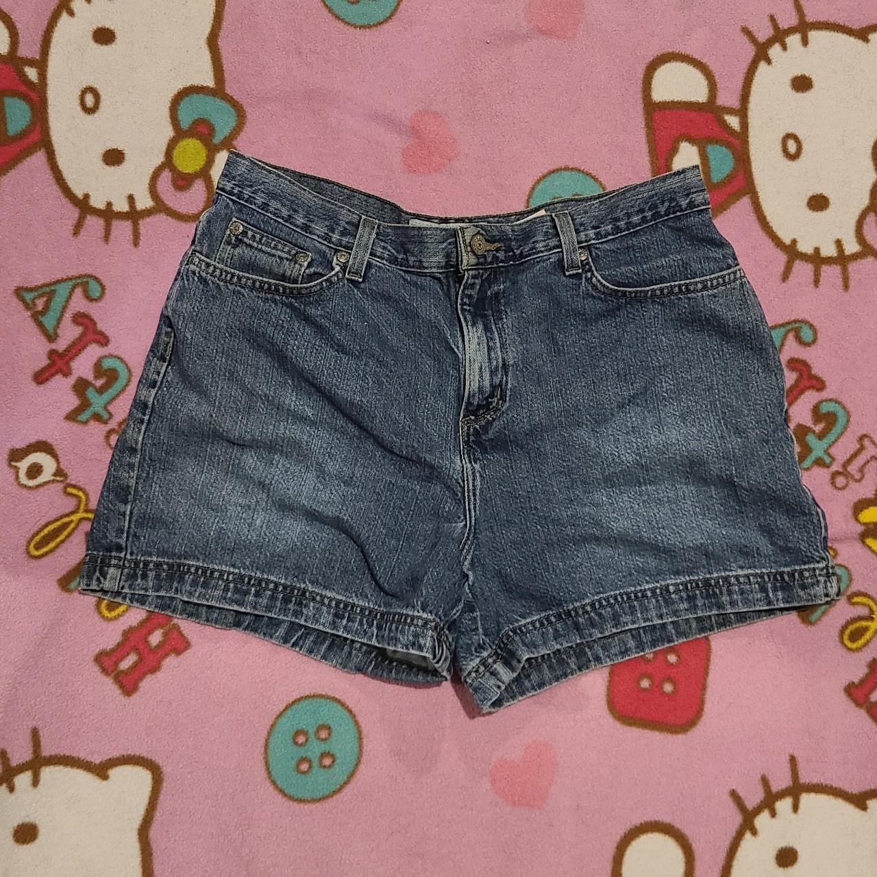 item listed by n0vagirl