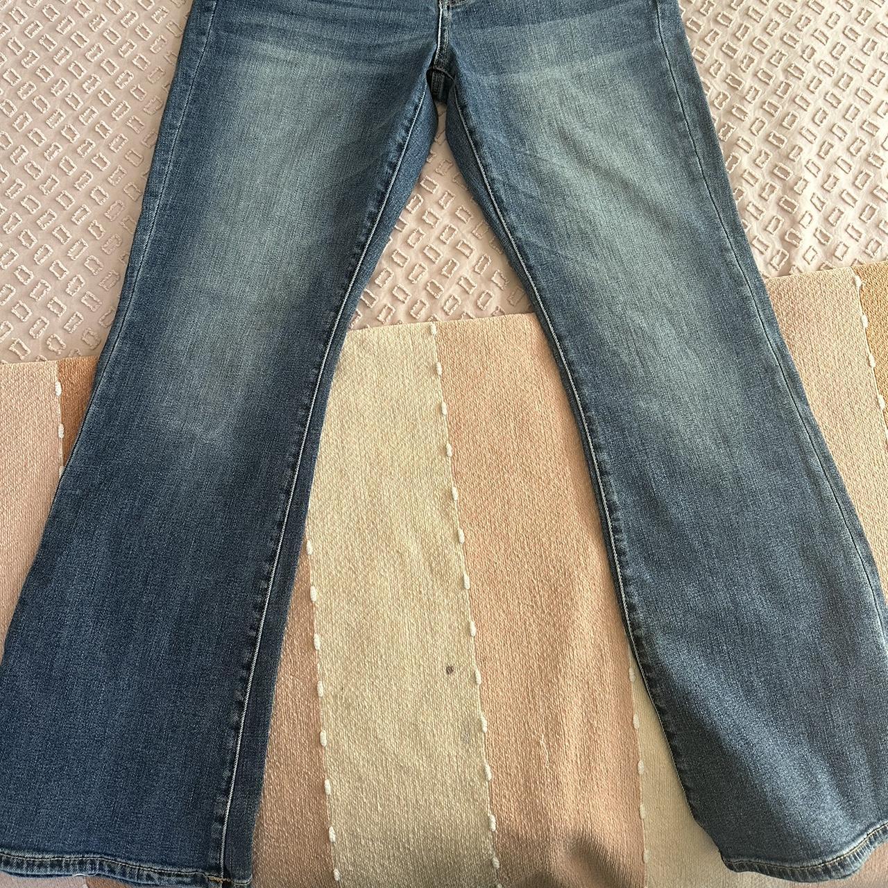 American Eagle bootcut jeans In great condition... Depop