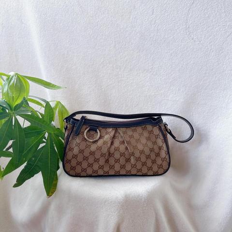 Gucci Canvas Monogram Mini Pochette Bag🦨 This piece - Depop