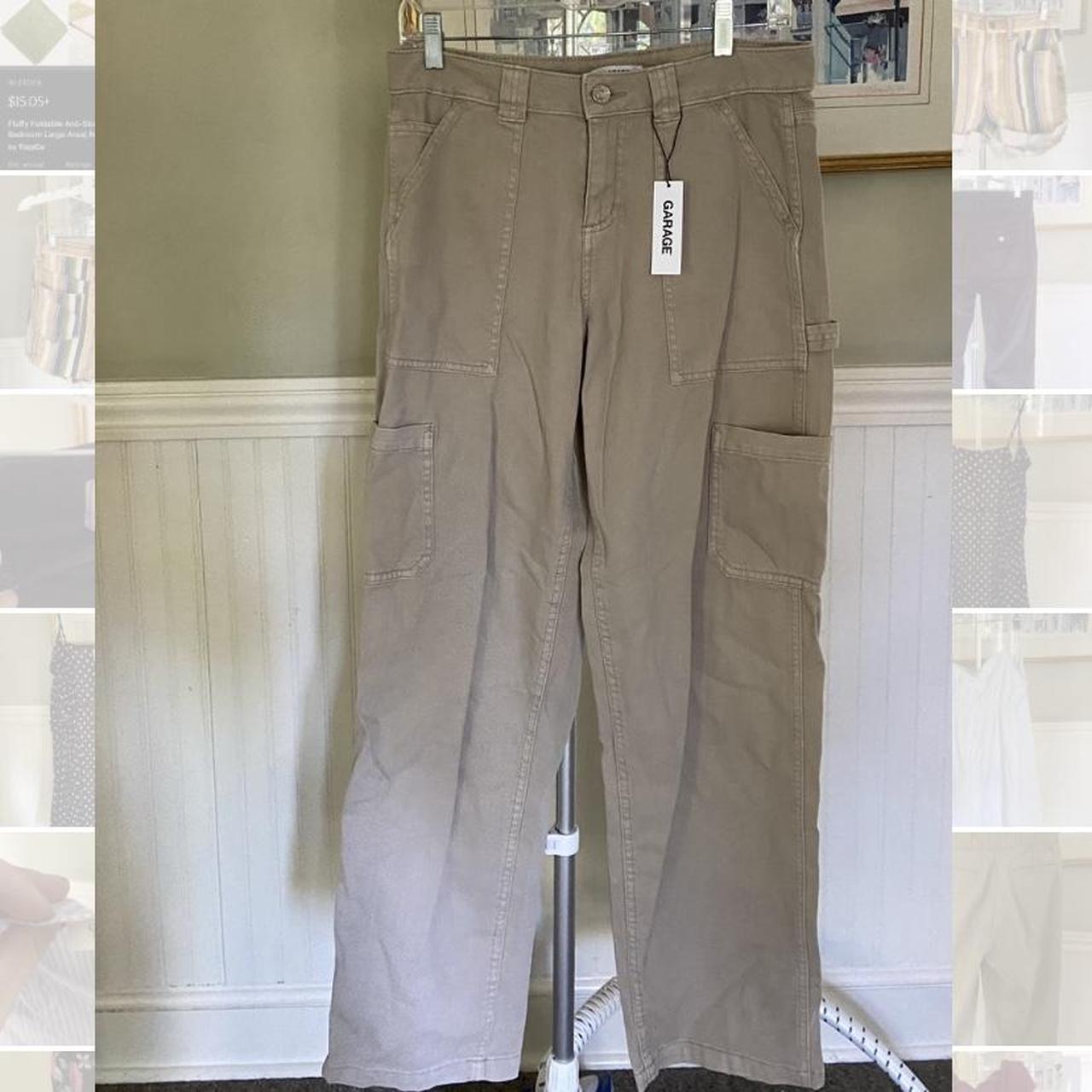 Garage Carter Low Rise Wide Cargo Pant | Mall of America®