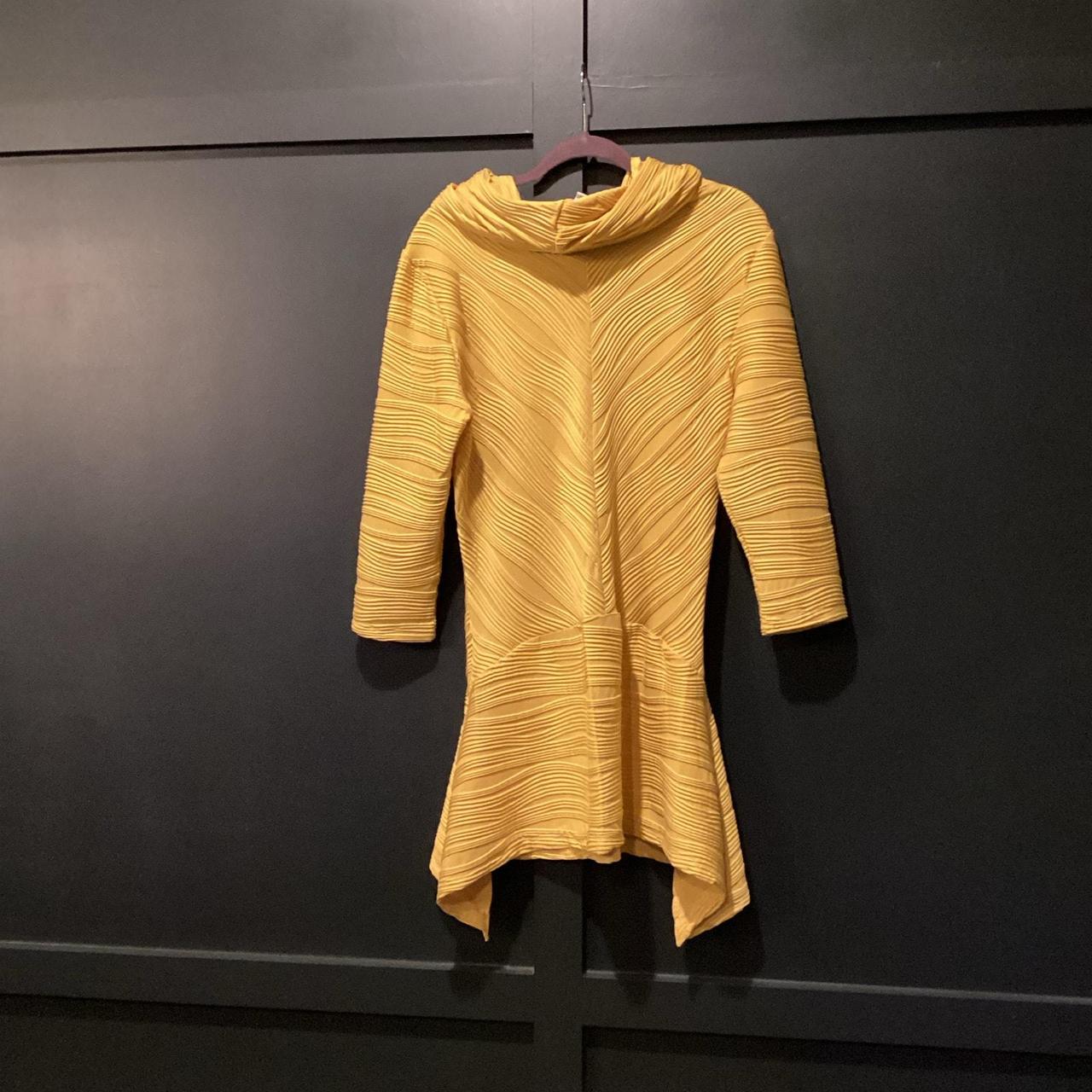 item listed by fabulustly