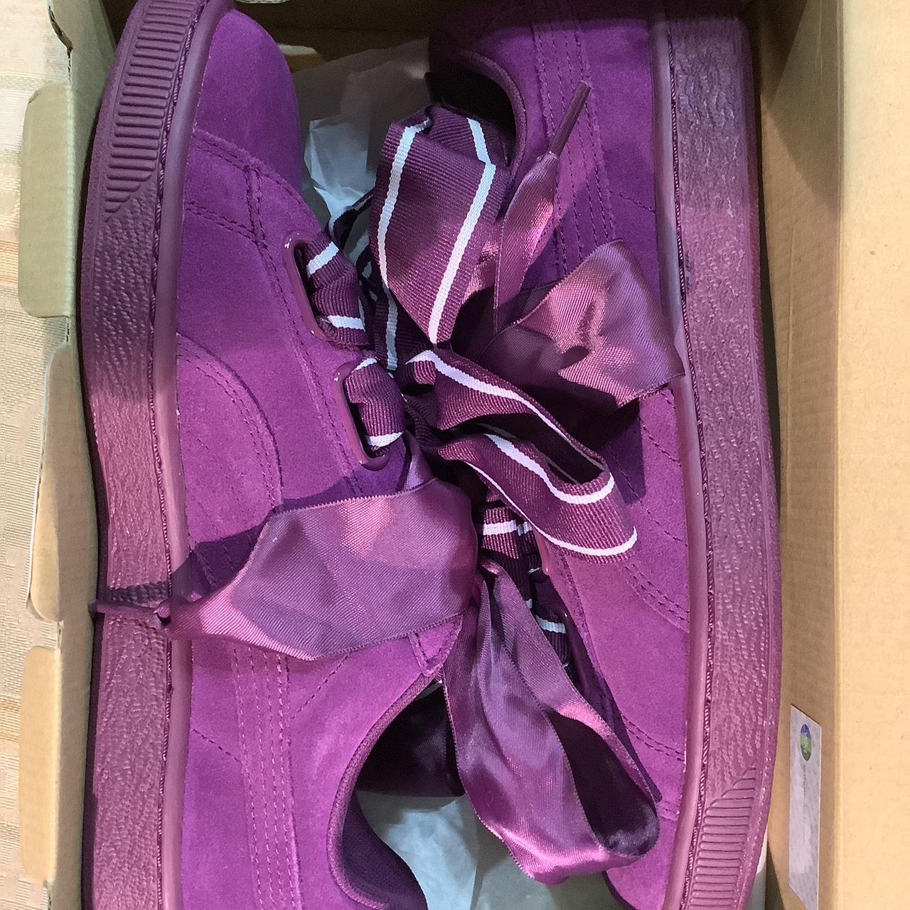 Suede heart store satin wn's