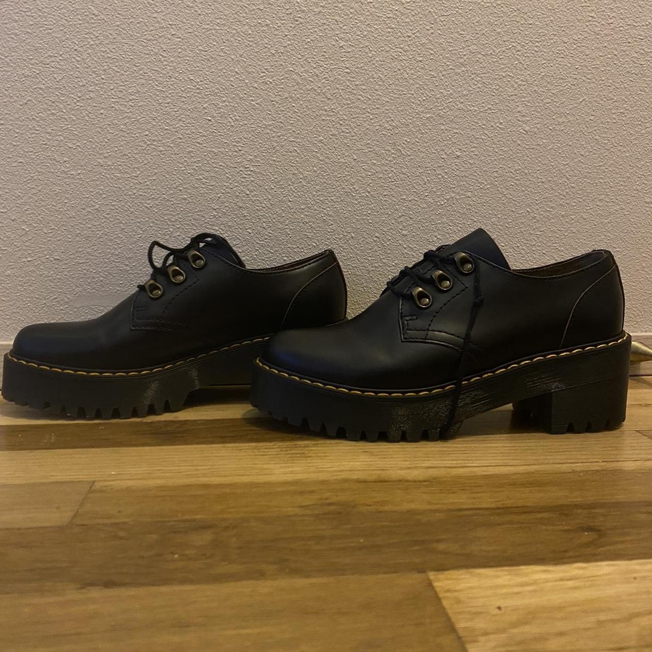 Shriver low deals dr martens