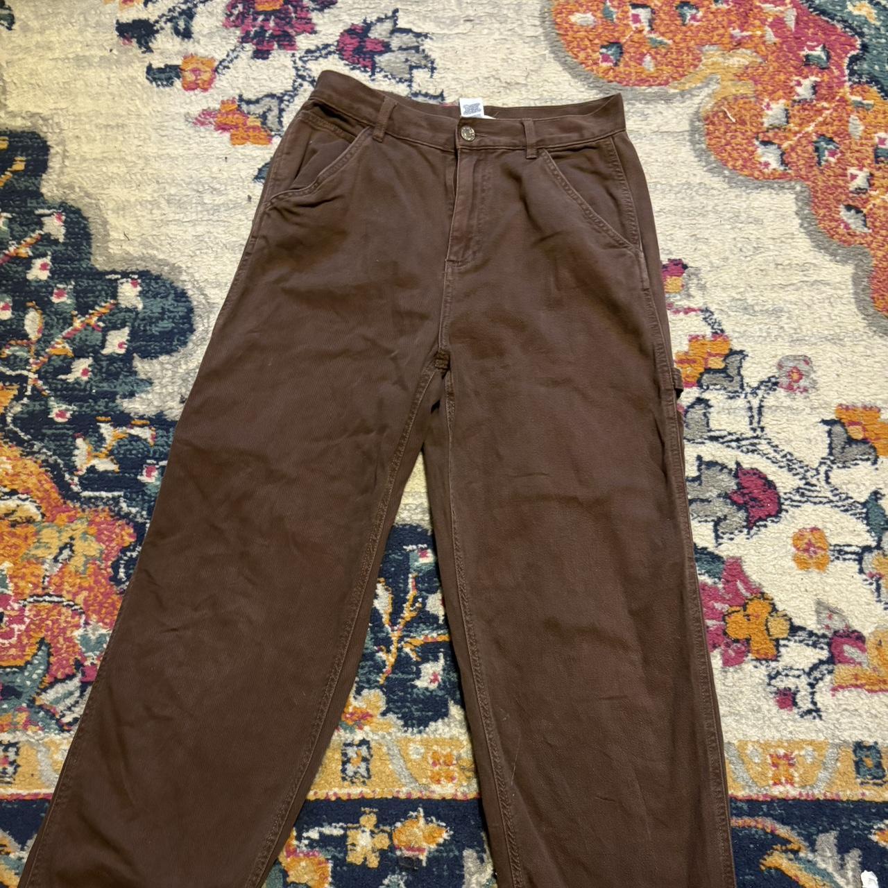 Brown cargos from garage. Size 5. Super cute and... - Depop