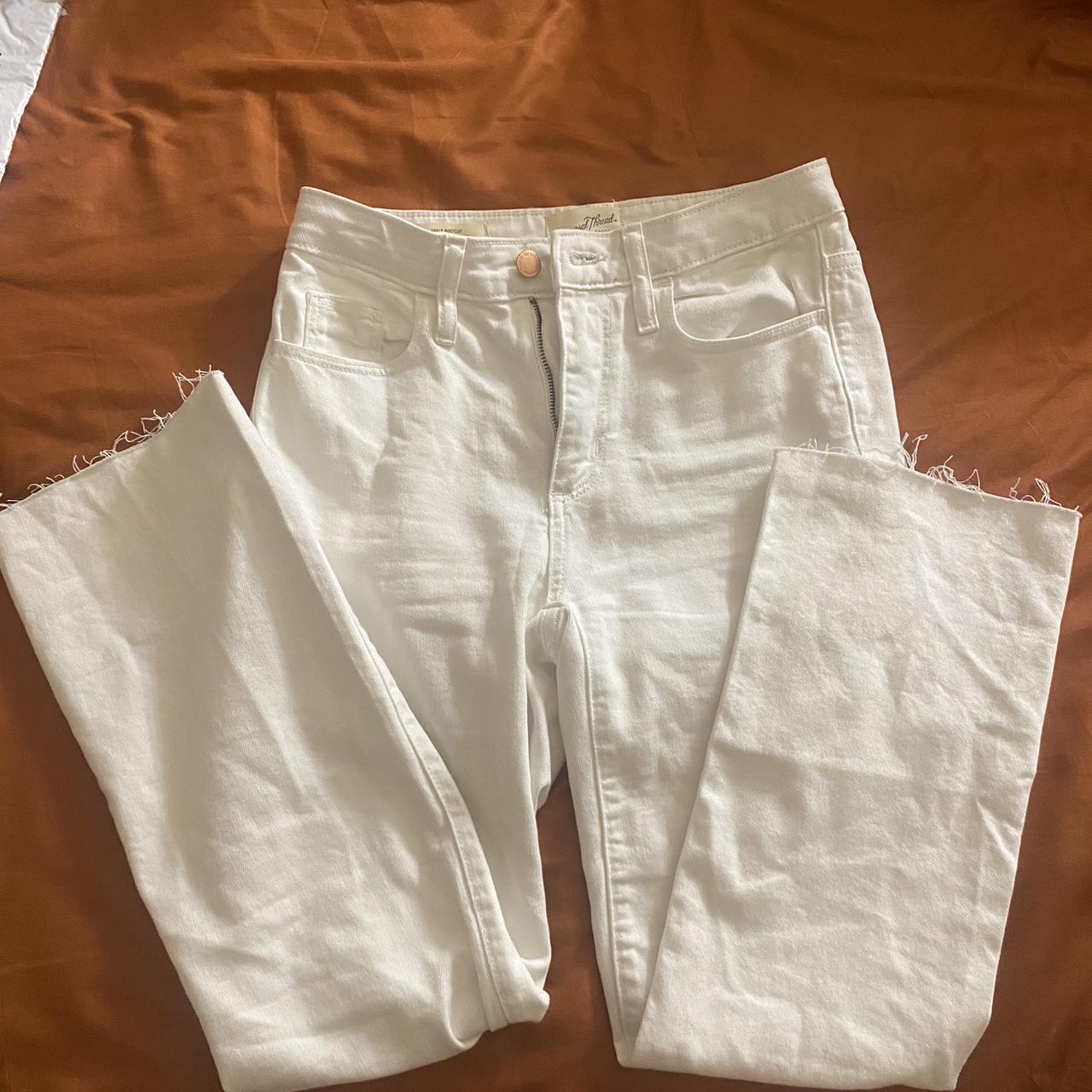 White straight leg jeans - Depop