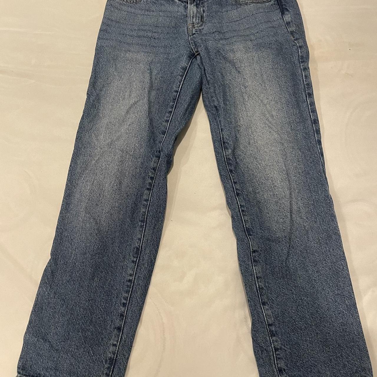 PacSun Low Rise Straight Leg Jeans W26 - Depop