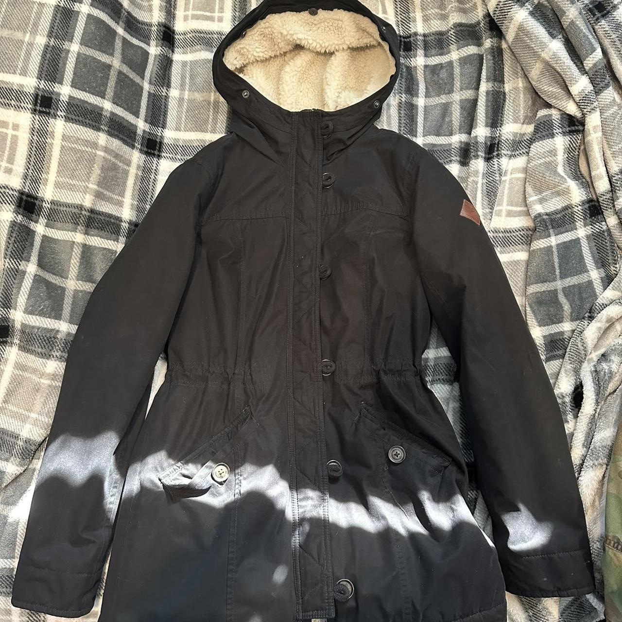 Black Hollister Coat w/ fur inside Size: - Depop