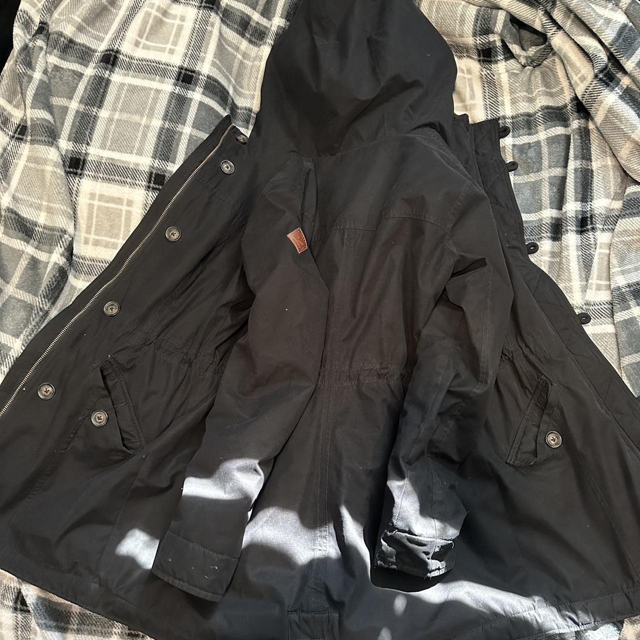 Black Hollister Coat w/ fur inside Size: - Depop