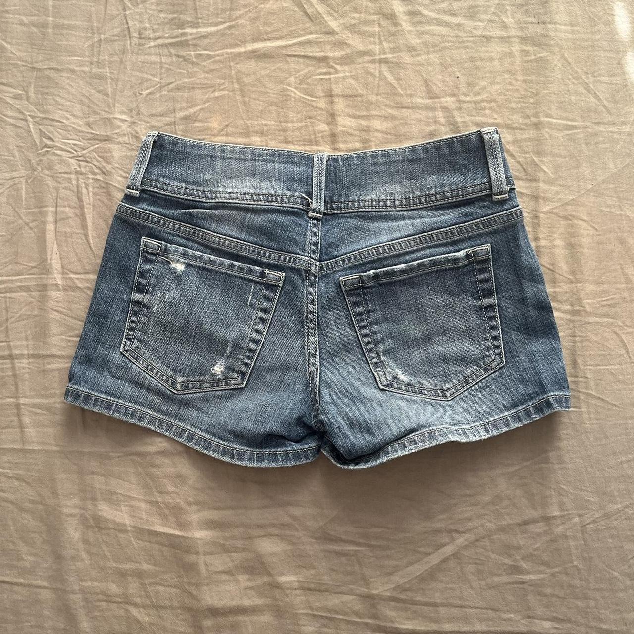 adorable little low rise jean shorts these shorts... - Depop