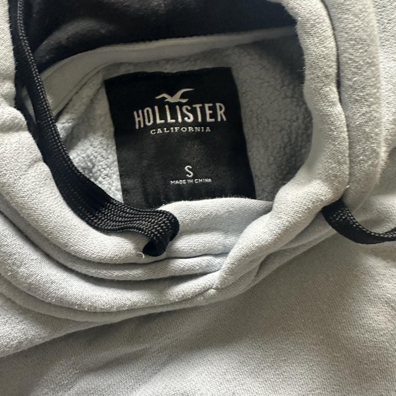 Sky blue hollister hoodie in perfect condition Men’s S