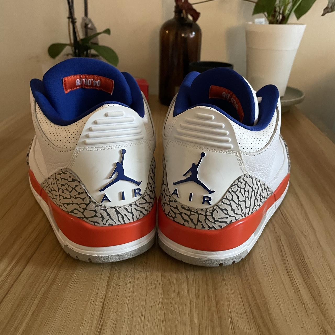knicks color jordans