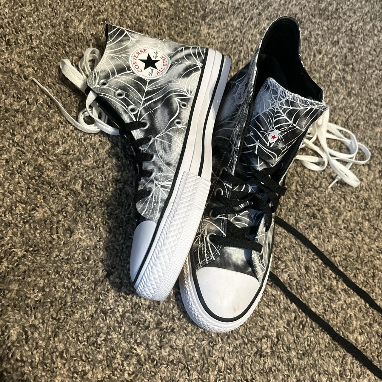 Spiderman on sale converse mens