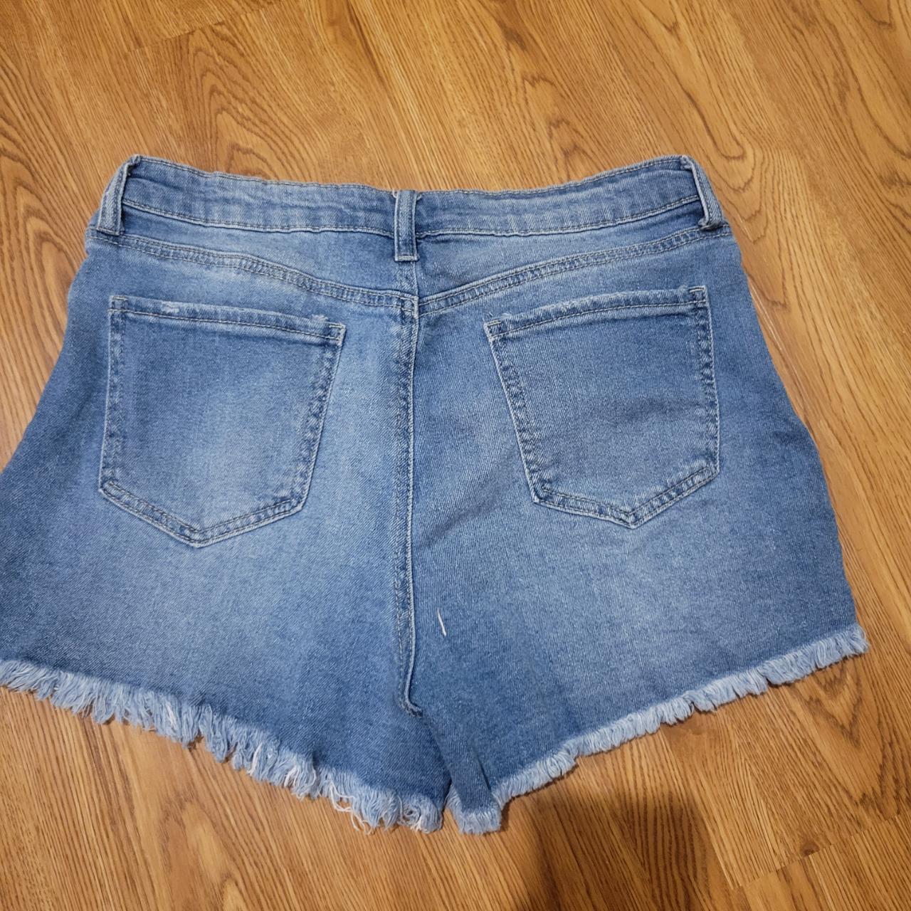 Abound women's blue denim shorts No flaws, size... - Depop