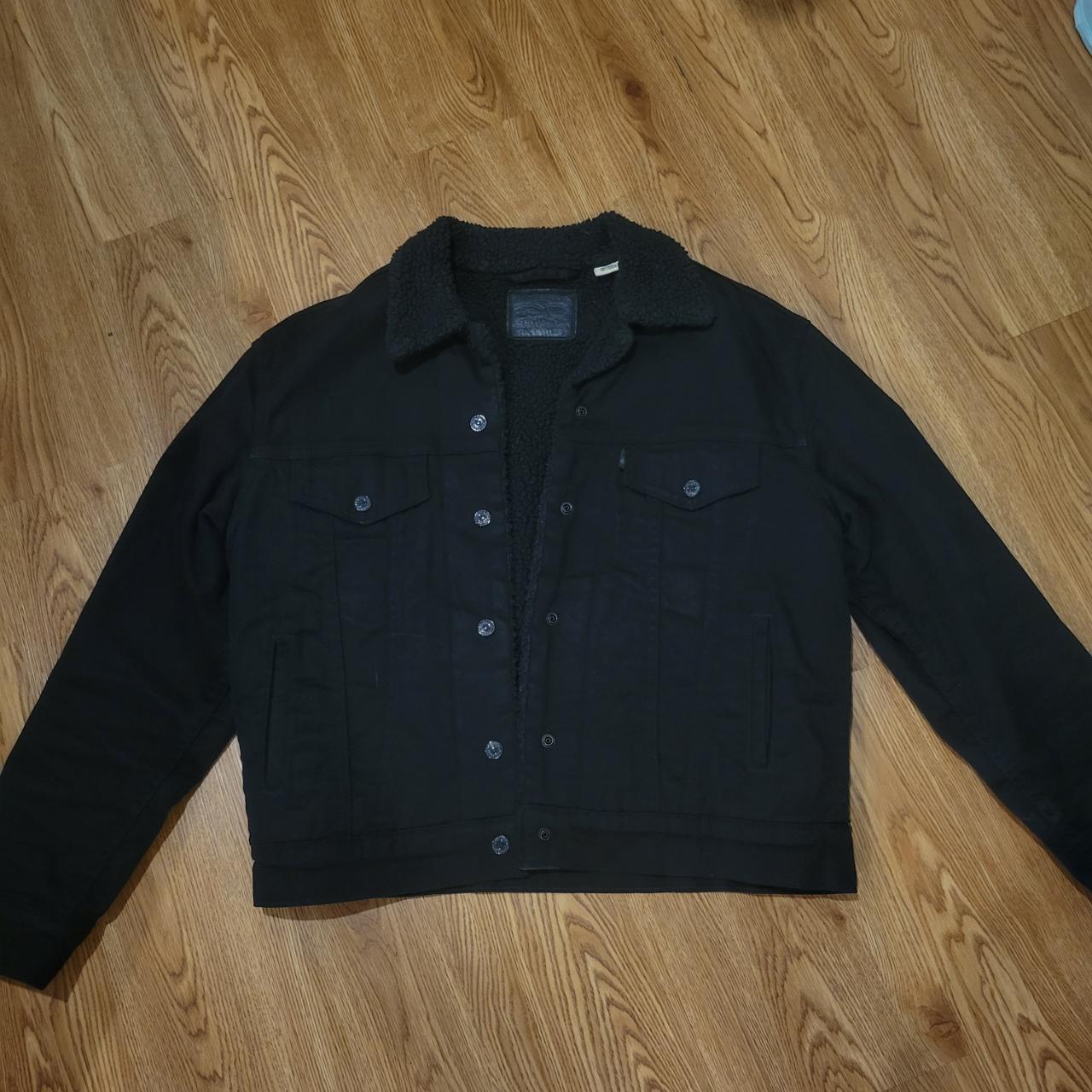 Black Levi’s Sherpa Denim Jacket mens size Small /... - Depop