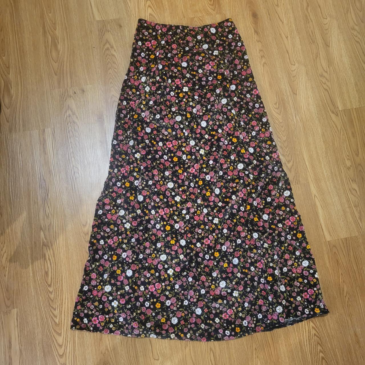 Vintage 70s ditsy floral velvet maxi skirt - 2nd pic... - Depop