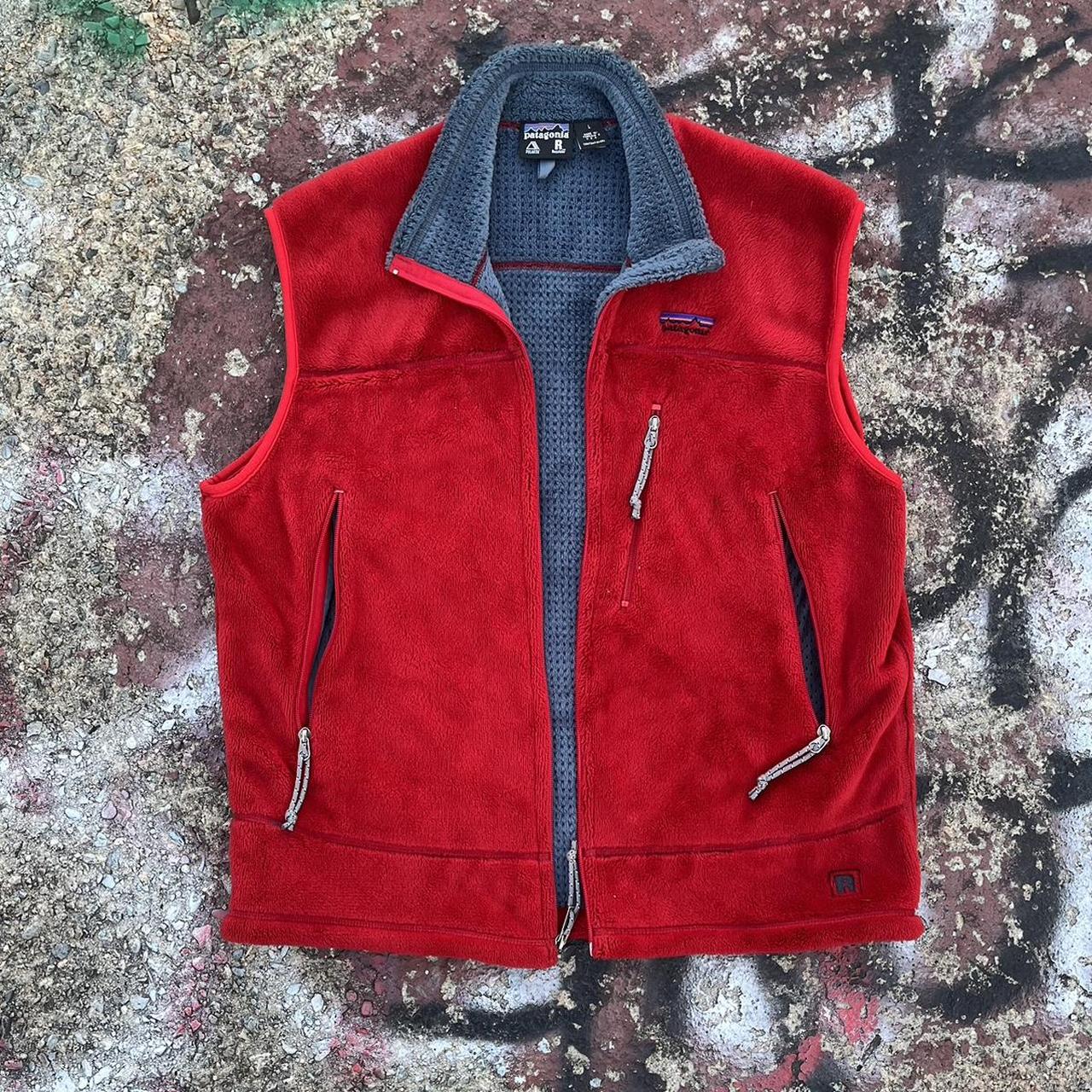 Vintage shops Patagonia red Vest Sz large