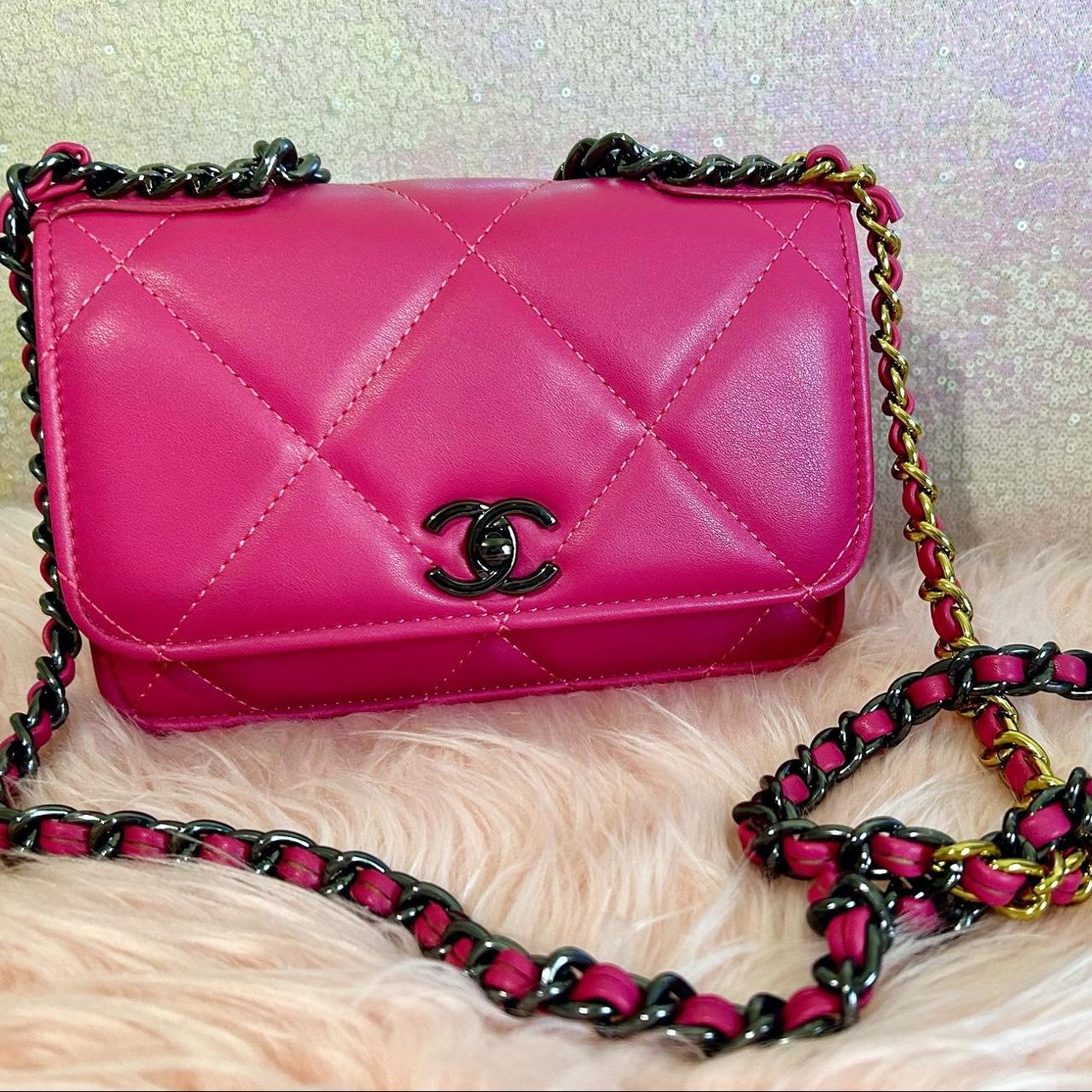 Hot pink Chanel crossbody (No branding inside) - Depop