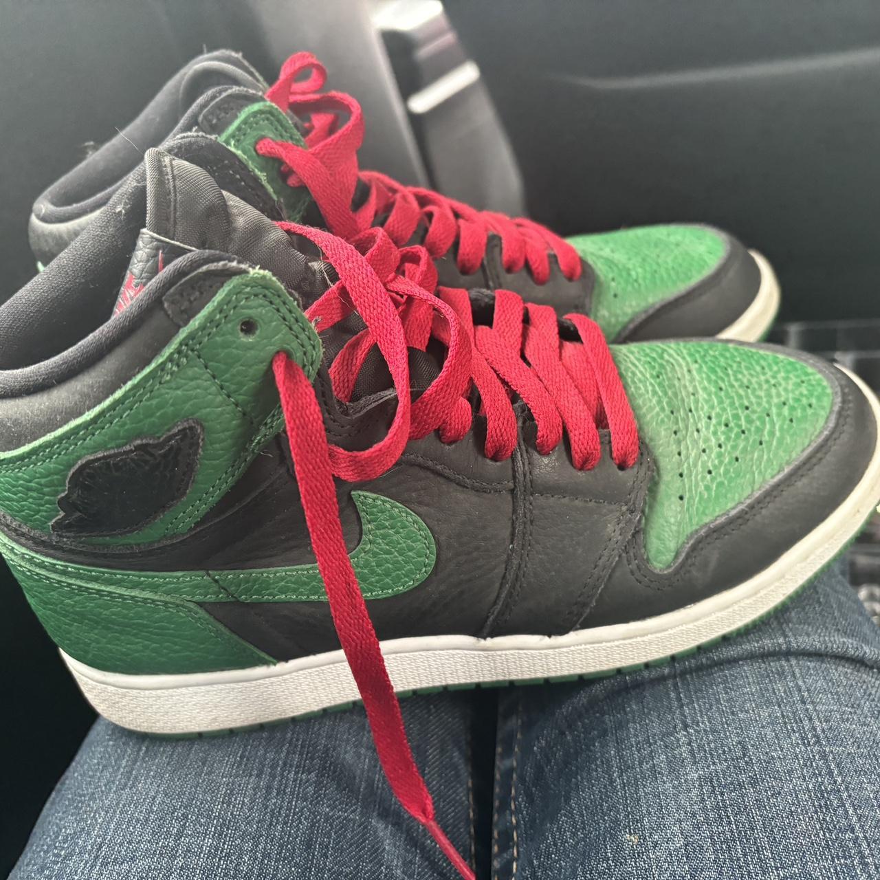 Pine green Jordan high top, Red laces (black - Main Image
