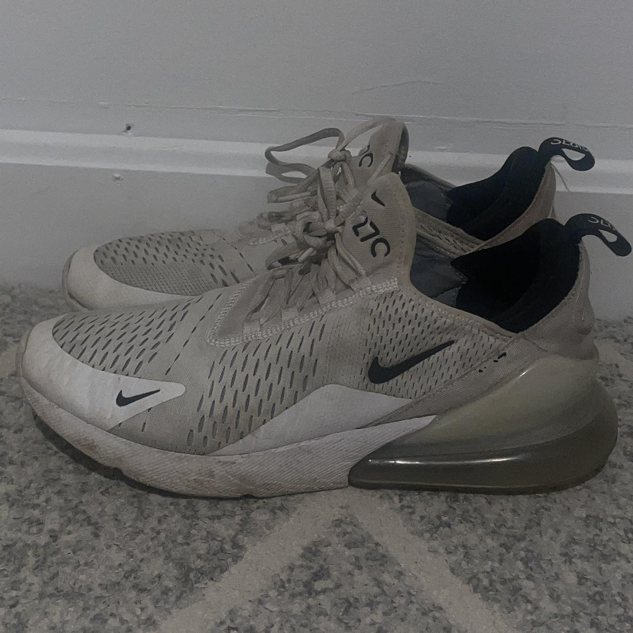 270 air max Men’s 10 Air bubble popped in one of the... - Depop
