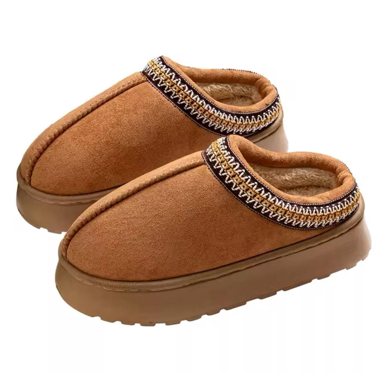 Source Unknown Women's Slippers - Tan - US 5.5 – … - image 2
