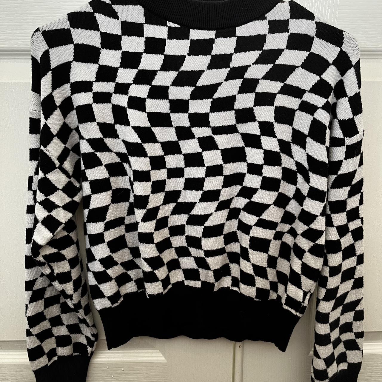 Forever 21 checkered sweater size s could fit xs or