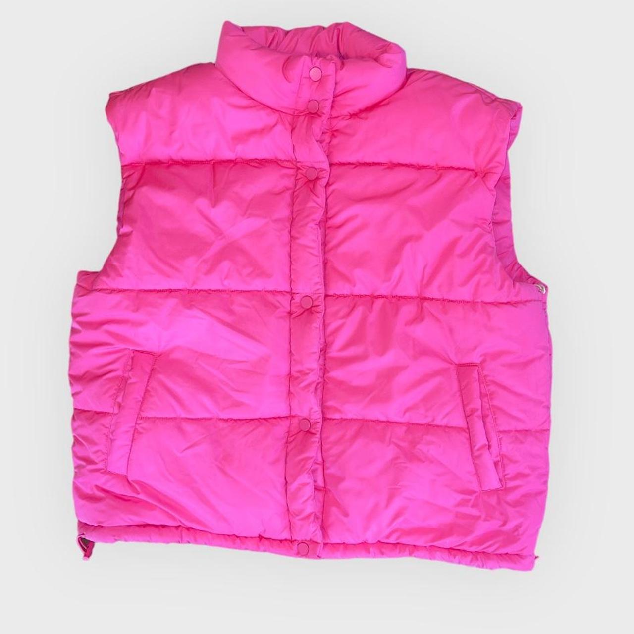 Women’s Hot Pink Puffer Vest L Enjoy! 🌞 Message me... - Depop