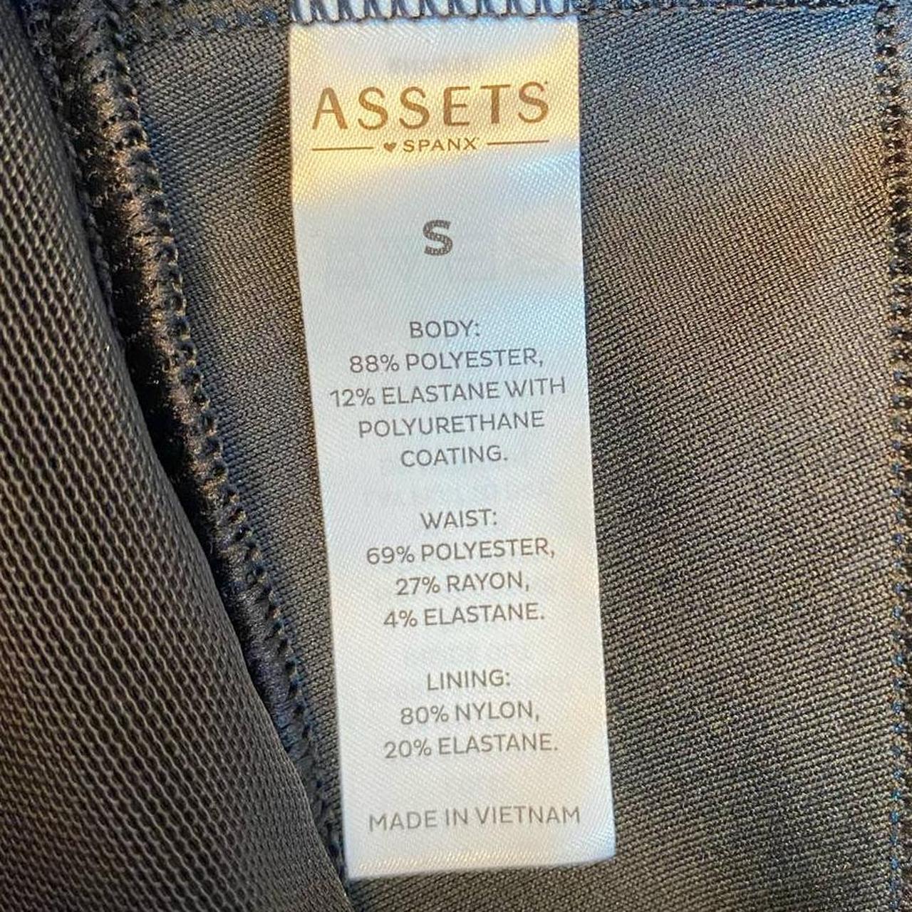 Assets by Spanx Faux Leather Leggings Size small - Depop