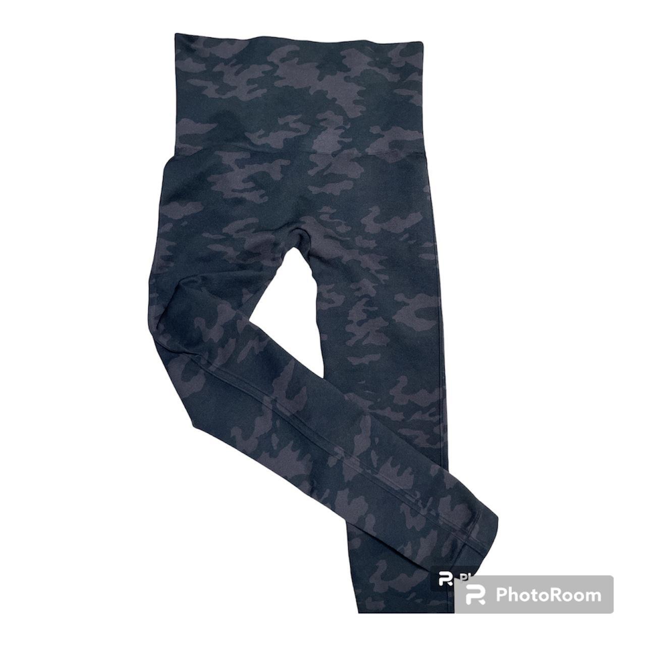 Spanx Look At Me Now Seamless Black High Rise Camo