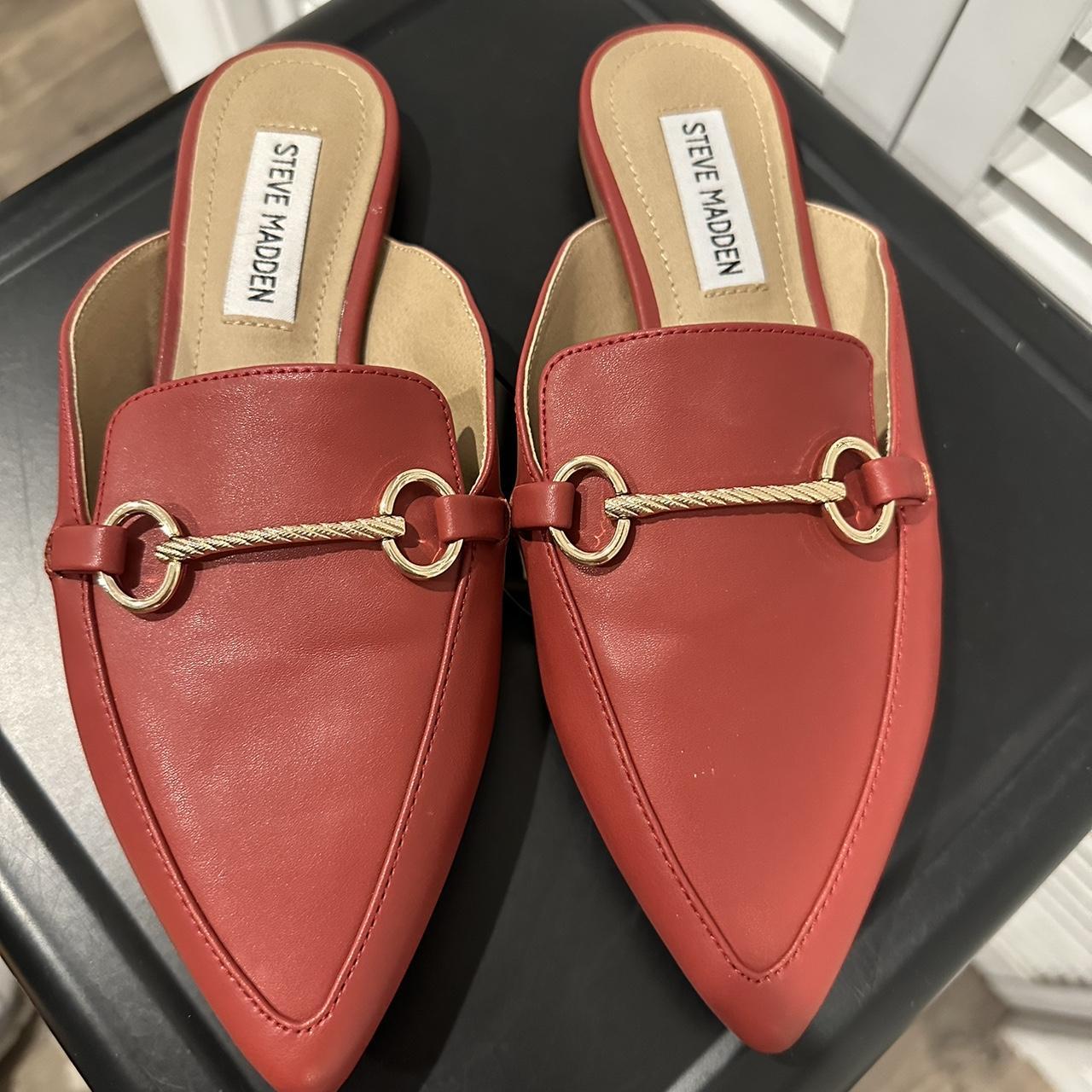 Steve Madden Freedom Flats Backless Loafers in Red. Depop