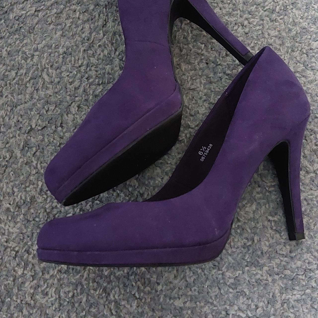 powder blue court shoes