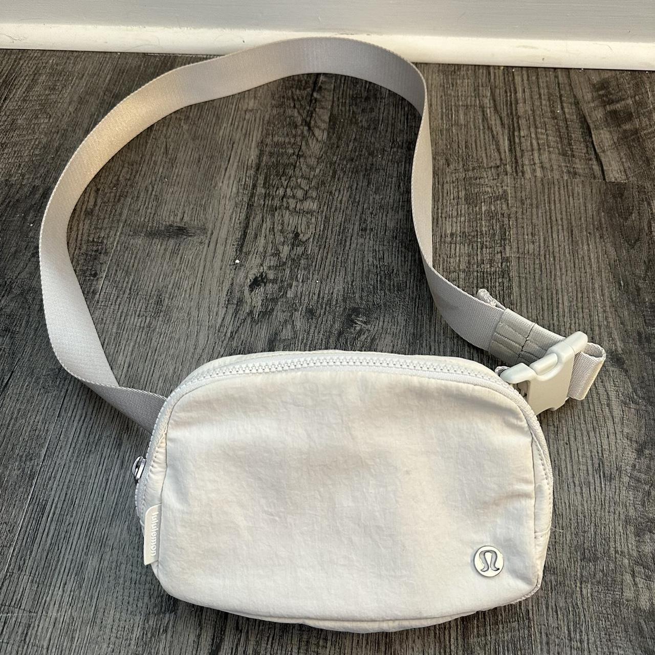 Lululemon belt bag has been used, some noticeable... - Depop