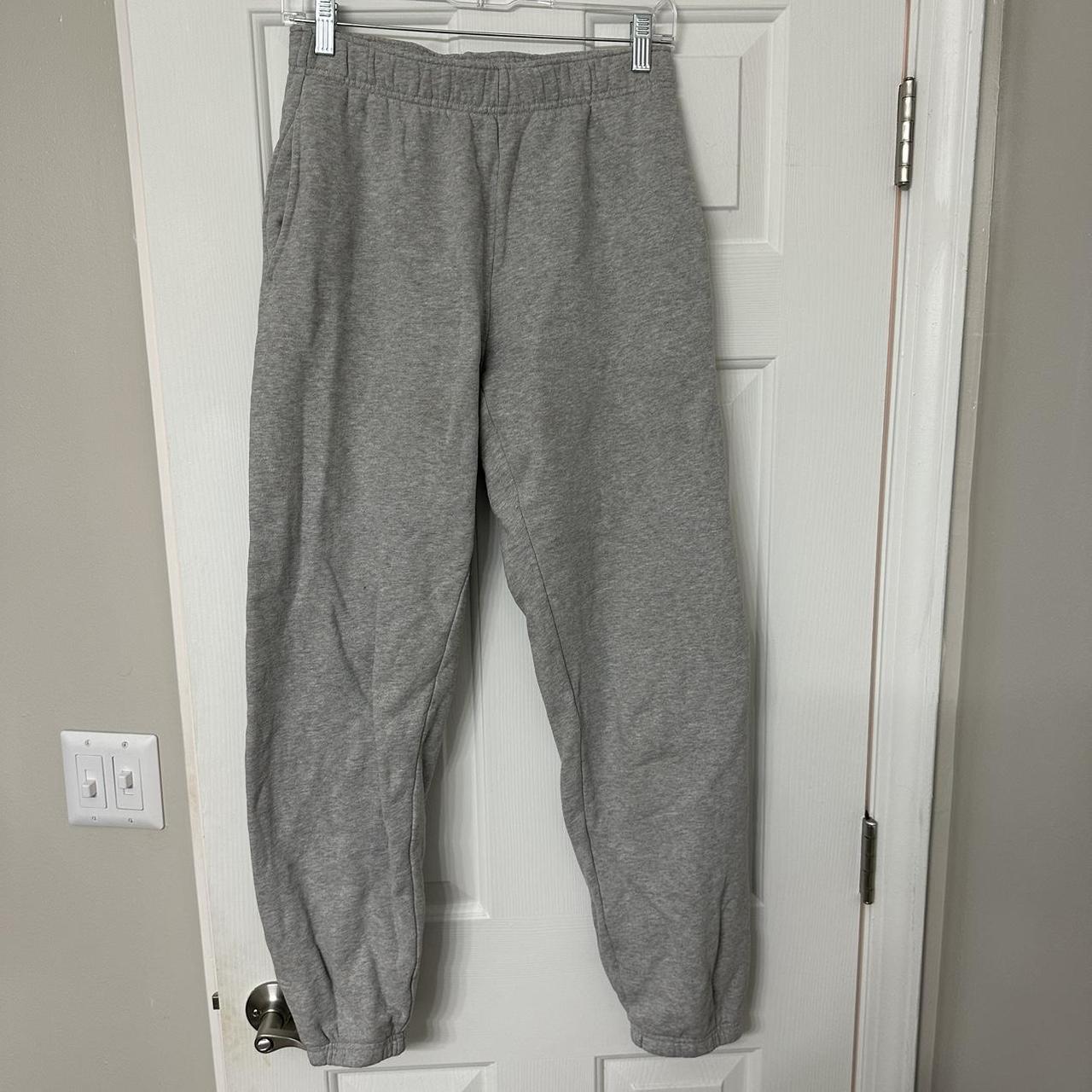 aritzia sweats these are the long inseam version ! - Depop