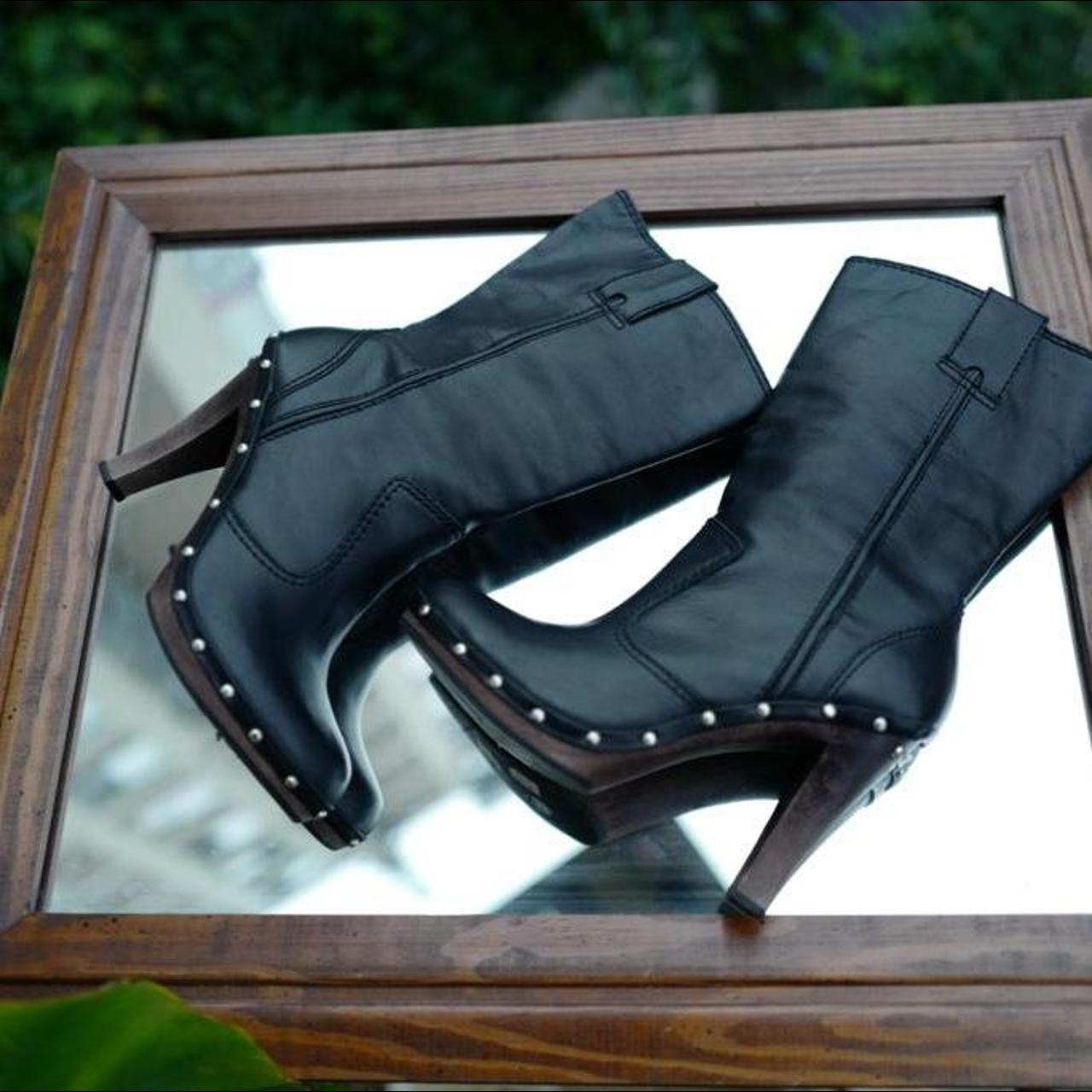 Michael kors black hot sale leather boots