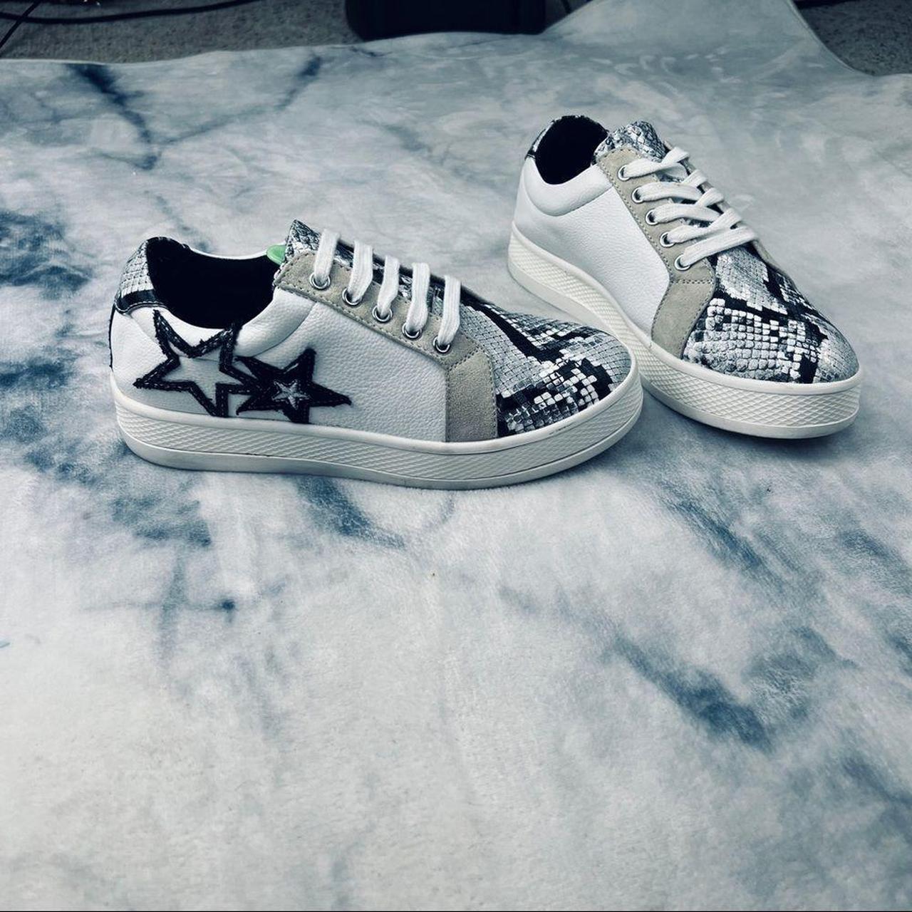 Sneakers size 6 snake print white sneakers. With