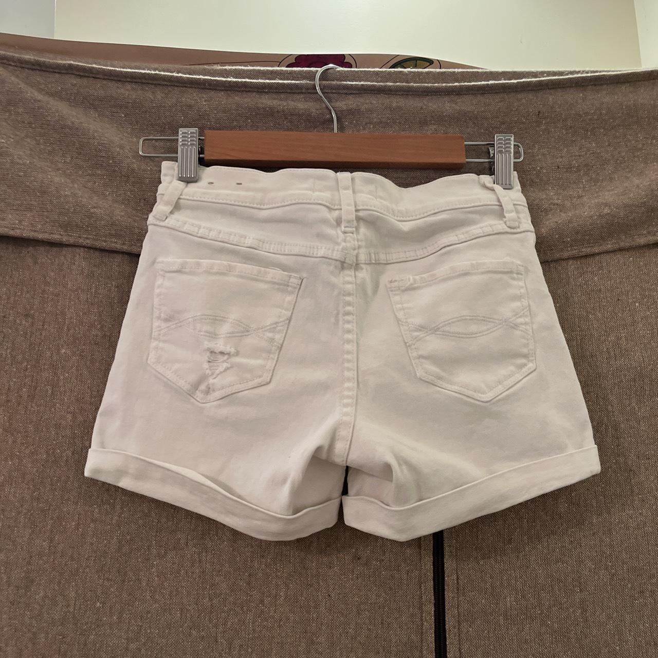 White shorts - Kids size 13/14 - Depop