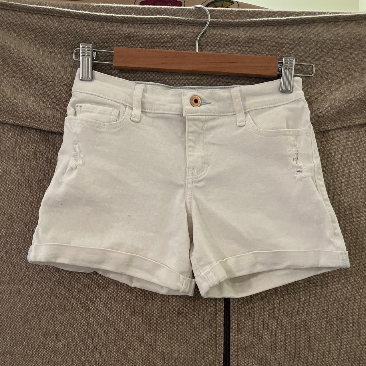 White shorts - Kids size 13/14 - Depop