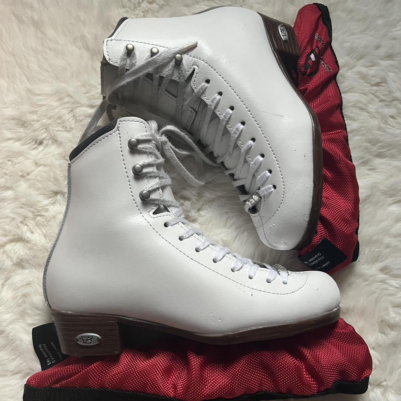 🫧 Riedell Diamond Figure Skates Size 3, Medium... Depop