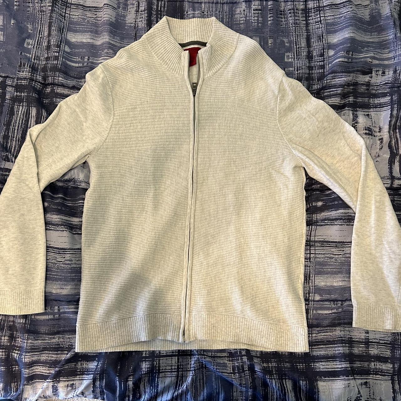 Alfani zip up sweater. Barely used no flaws in