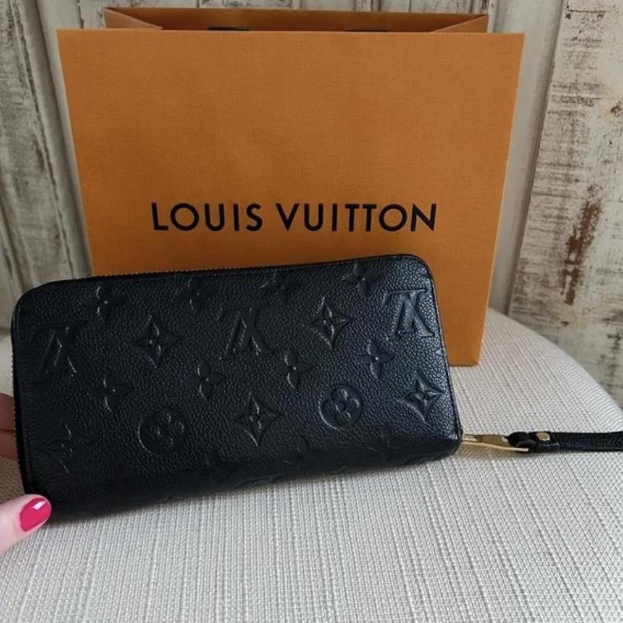 Louis Vuitton Card Holder Recto Verso Bought at the - Depop