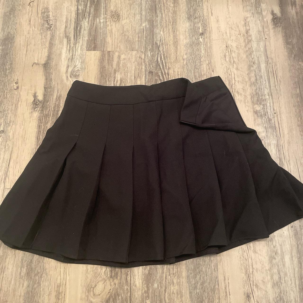Xl black pleated skort #skort #pleatedskirt - Depop