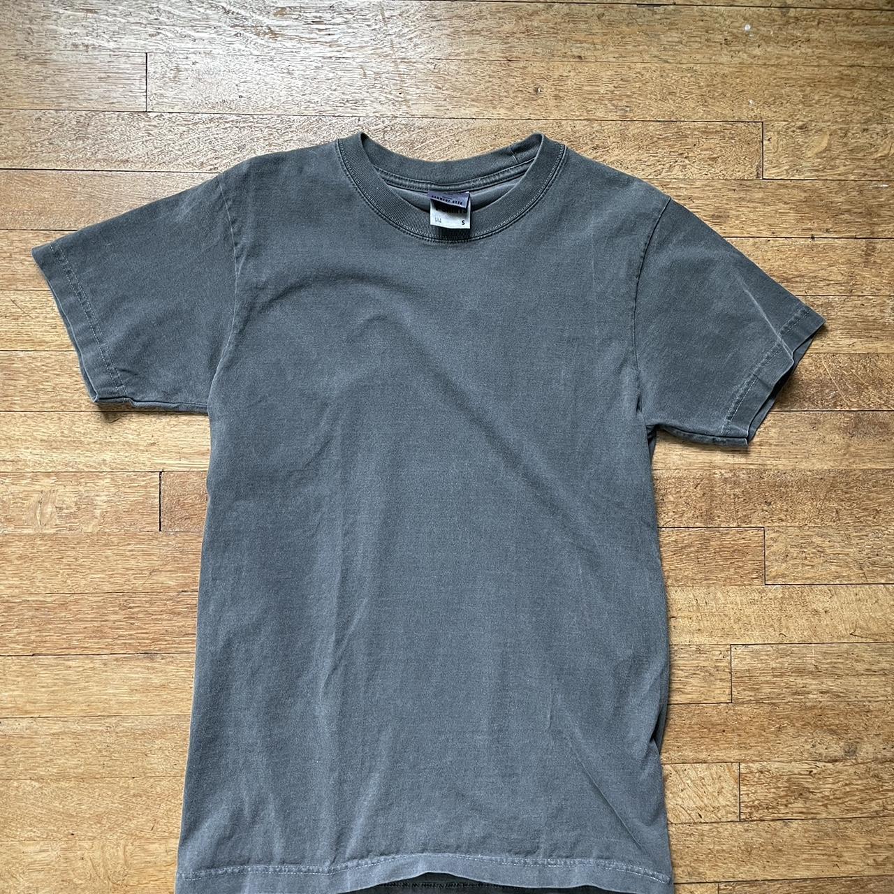 Grey cotton Shaka Wear tee. Size: small but runs... - Depop